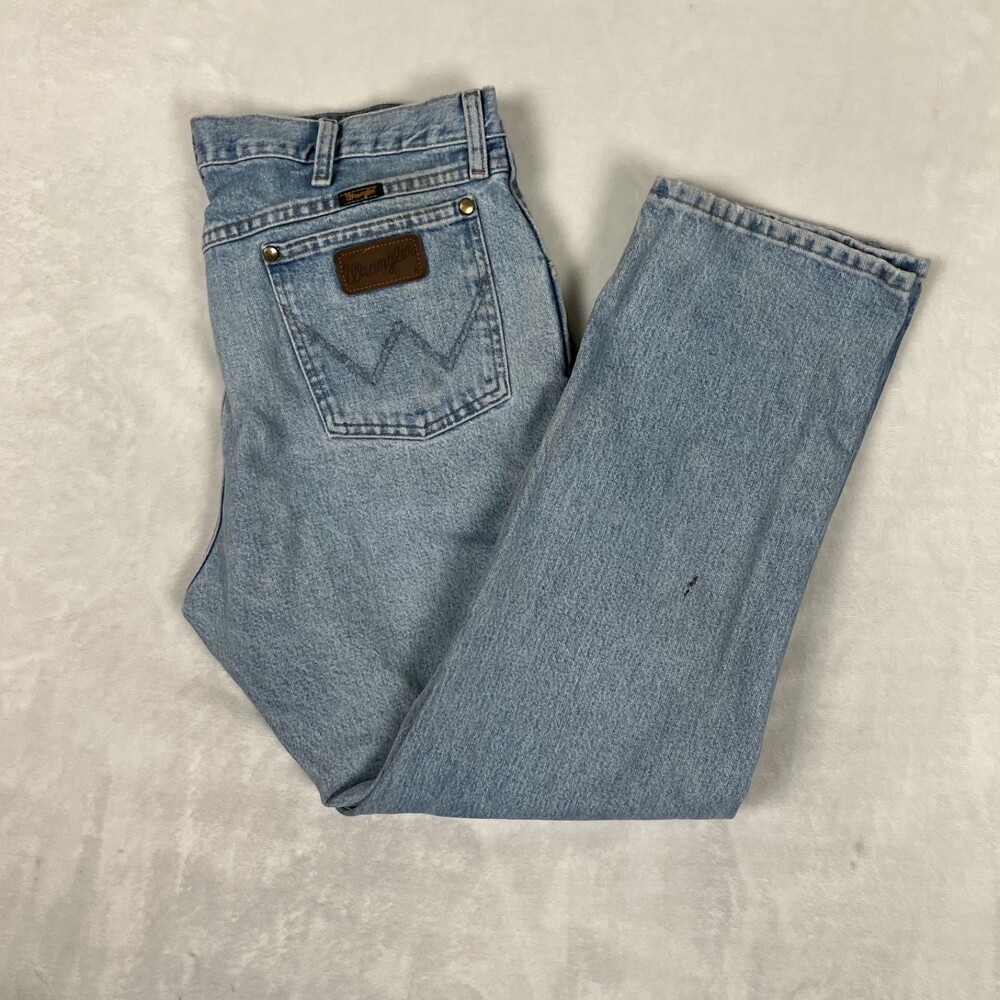 Wrangler 47MWZ Light Blue Denim Jeans Size 38x30 Regular Fit Cowboy Rodeo Stain